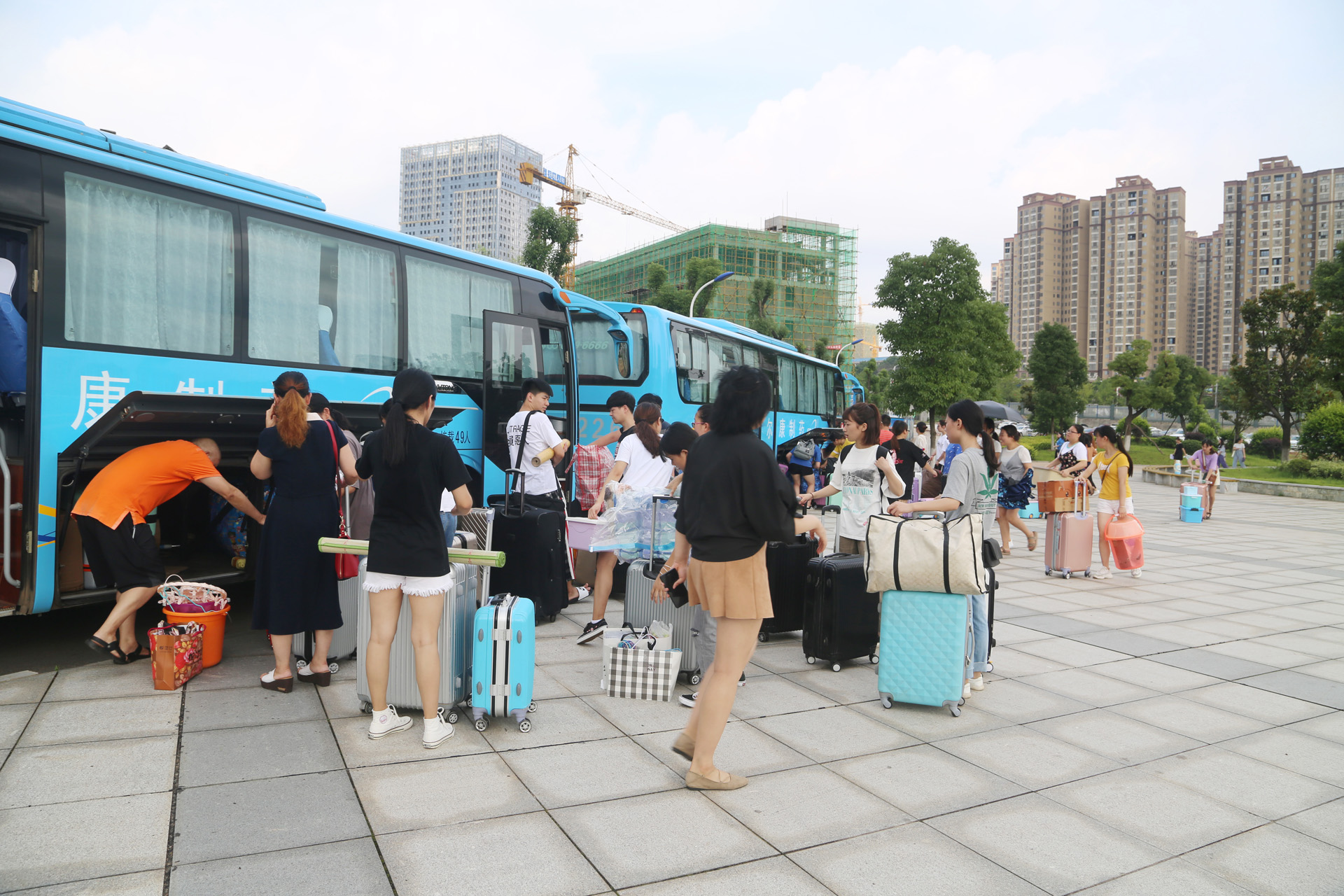 ȫѶ600cc��ײ�(�й�)���޹�˾����