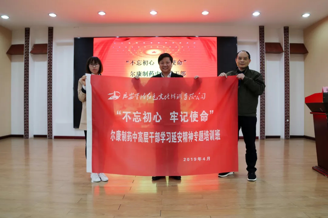 ȫѶ600cc��ײ�(�й�)���޹�˾����