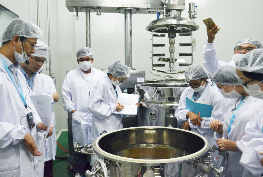 ȫѶ600cc��ײ�(�й�)���޹�˾����