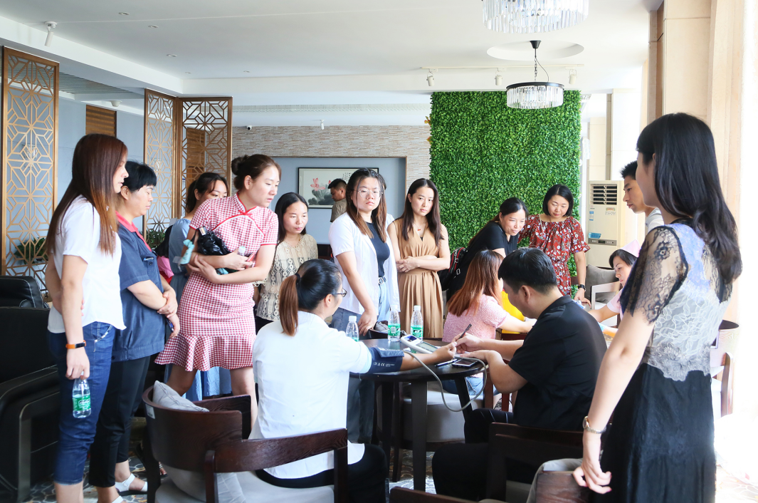 ȫѶ600cc��ײ�(�й�)���޹�˾����