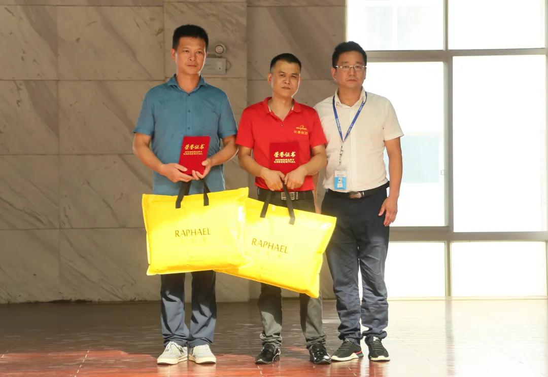 ȫѶ600cc��ײ�(�й�)���޹�˾����