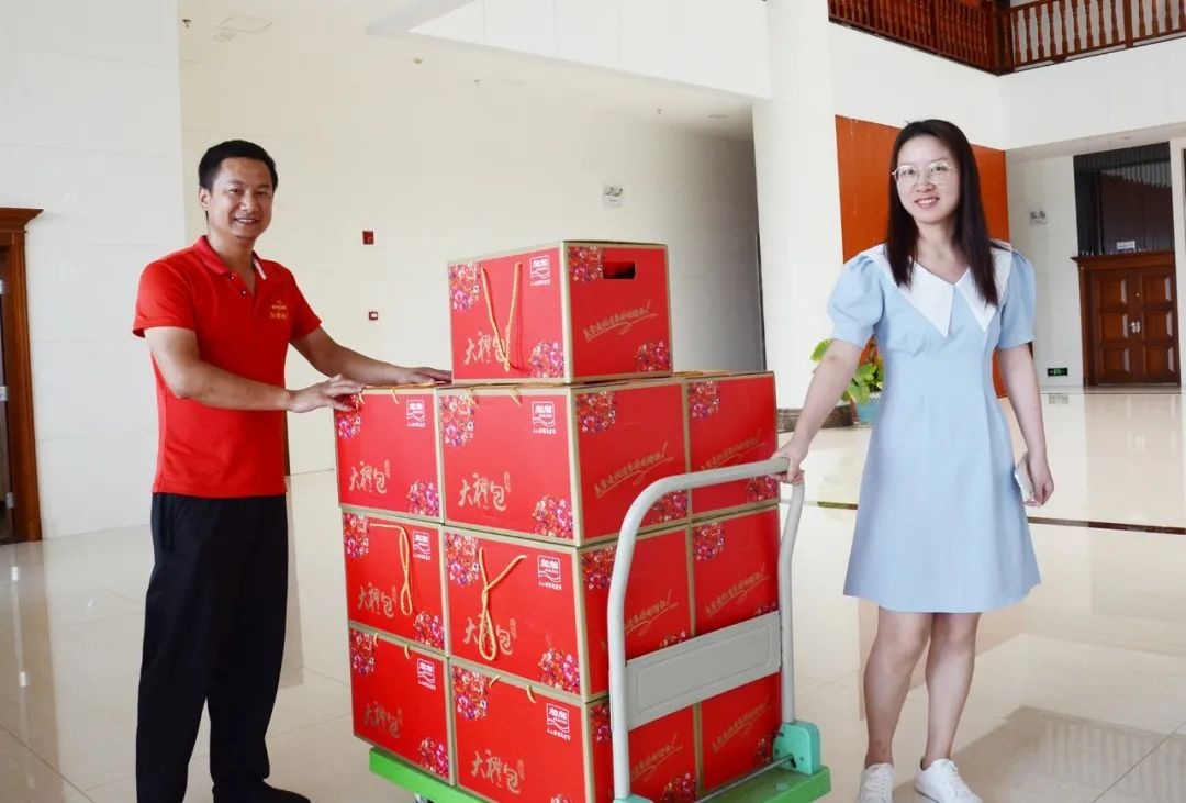 ȫѶ600cc��ײ�(�й�)���޹�˾����