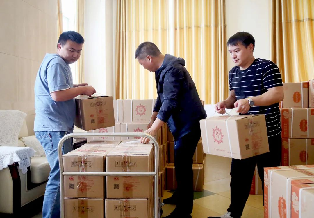 ȫѶ600cc��ײ�(�й�)���޹�˾����